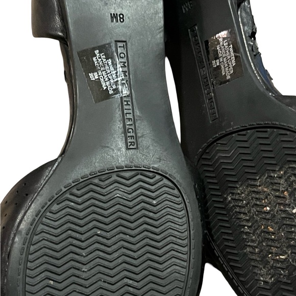 Tommy Hilfiger Black Pointy Toe shoes - size 8 Tommy Hilfiger shoe- black flats - Picture 3 of 9